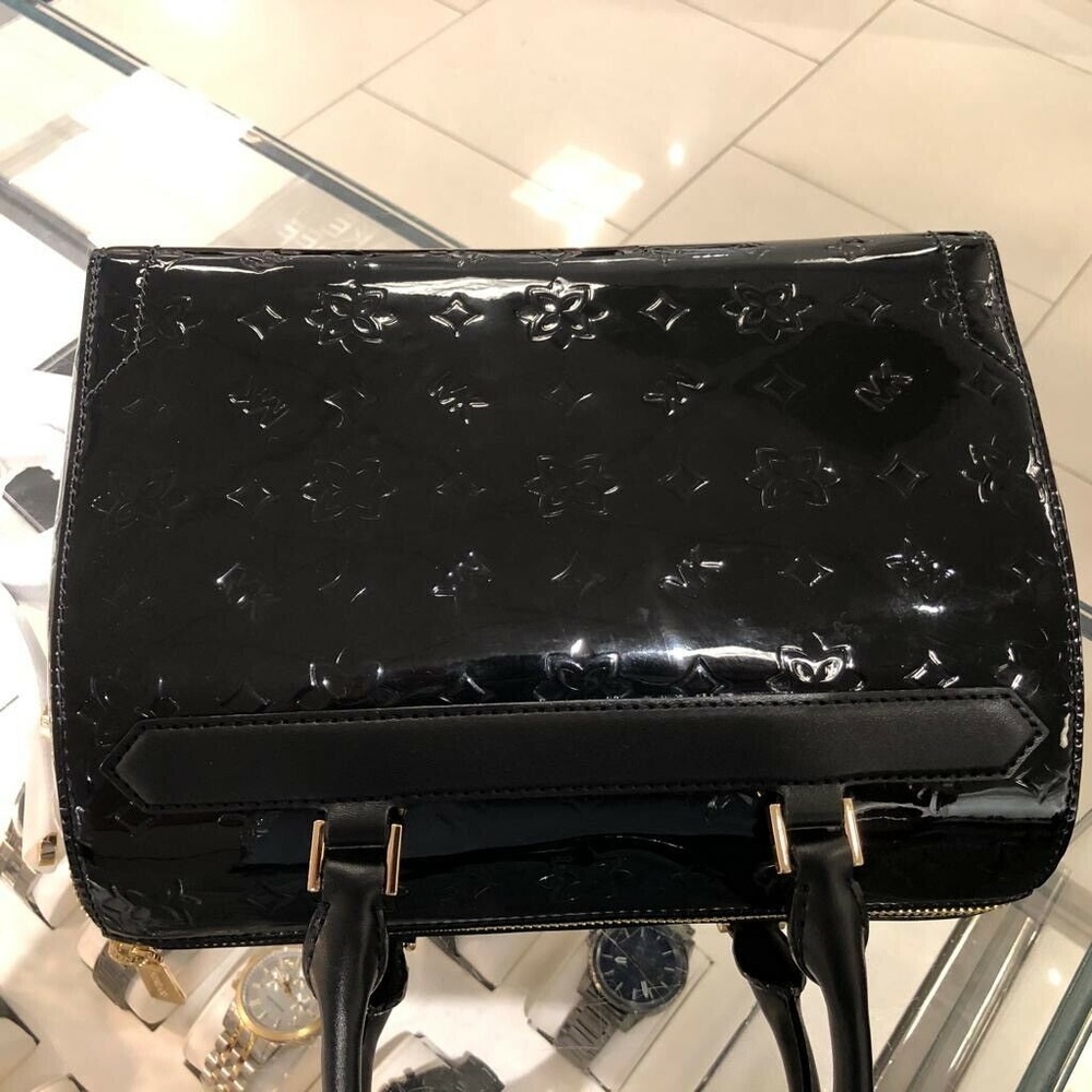 NWT MICHAEL KORS LG METALLIC DUFFLE BAG BLACK - Picture 4 of 7